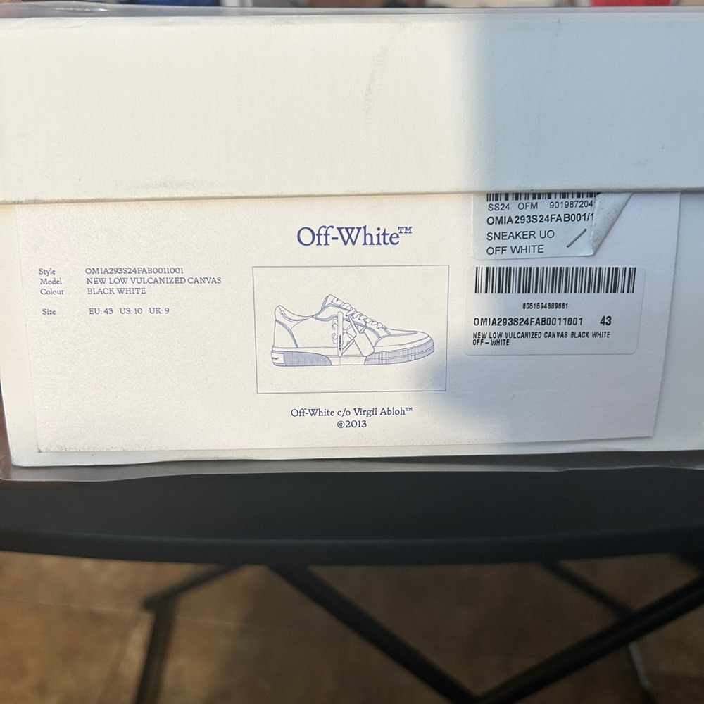 Off-White - Picture 7 of 9